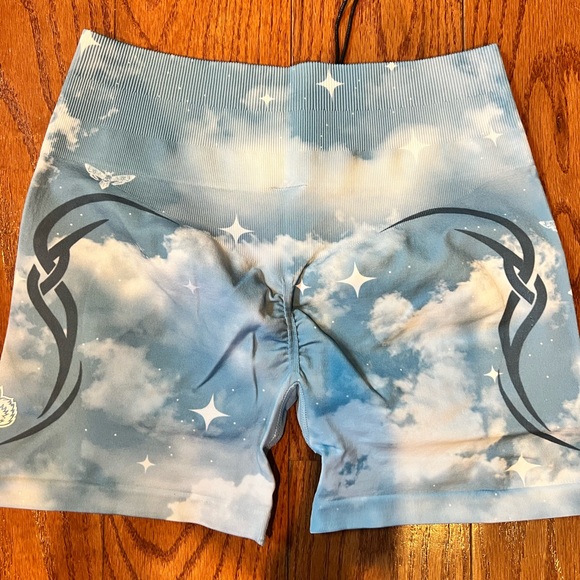 Darc Sport SHE cloud design athletic shorts size large new with tags - Picture 5 of 5